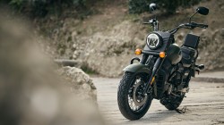 UM RENEGADE COMMANDO 125